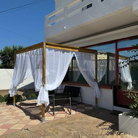 Apartment Grand Studio Spacieux Et Climatise *